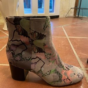 Rag and Bone booties. Size 39 1/2 (US 8 1/2-9).